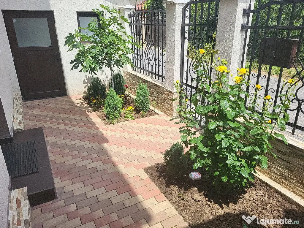 Casa P+1+garaj+terasa,gaz,curent,canalizare,apa,utilata+mobilata