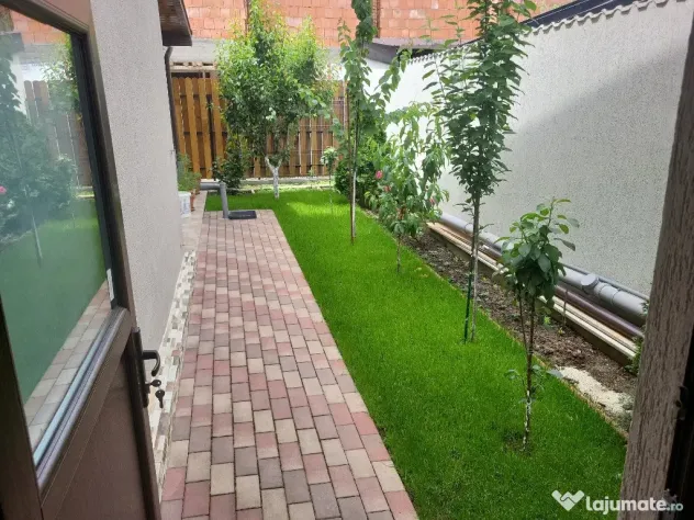 Casa P+1+garaj+terasa,gaz,curent,canalizare,apa,utilata+mobilata