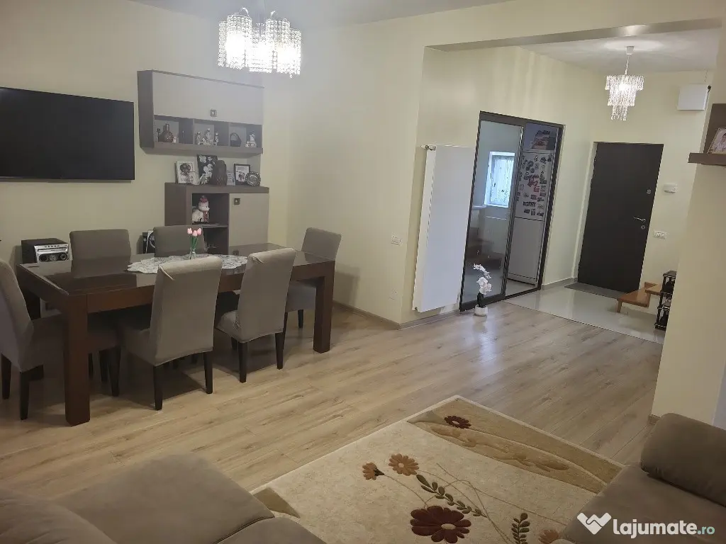 Casa P+1+garaj+terasa,gaz,curent,canalizare,apa,utilata+mobilata