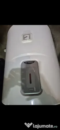 Boiler ariston aproape nou