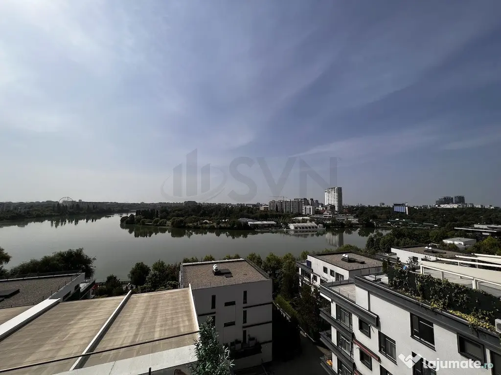 Penthouse spectaculos cu vedere spre lac