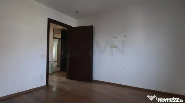 Apartament 3 Camere de Sector 3 Zona Decebal