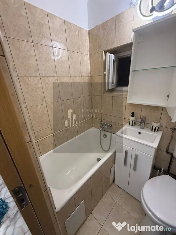 Apartament 2 camere semi-decomandat Salaj