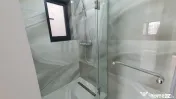 Apartament cu 3 camere singur pe etaj Polona