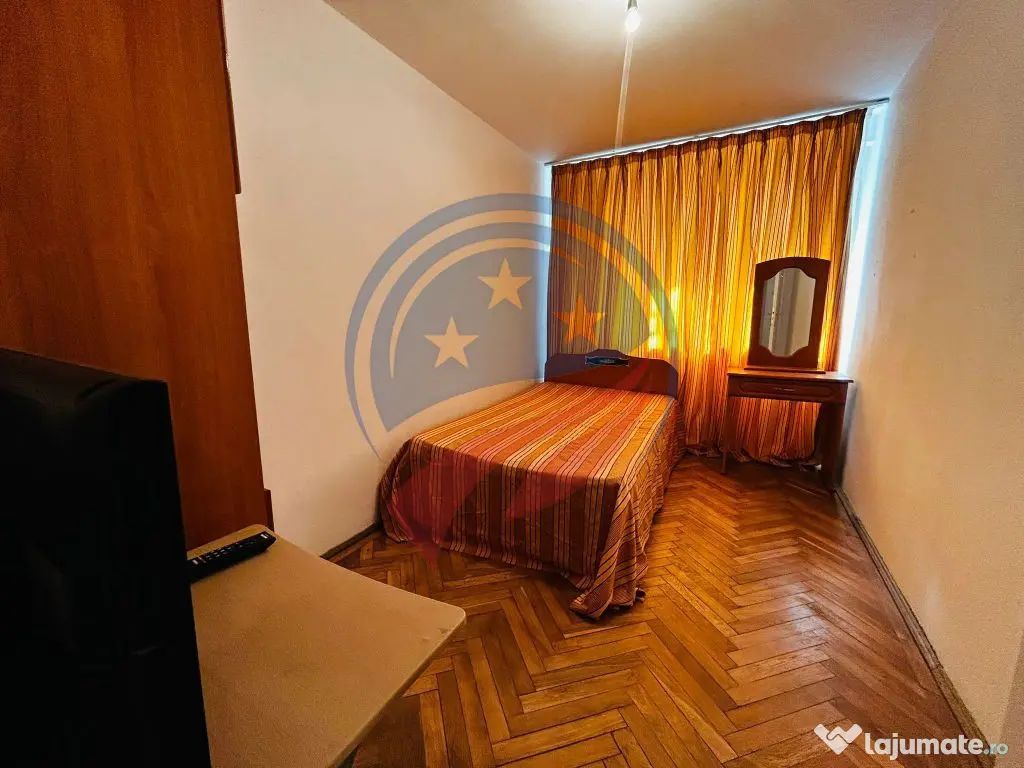 Apartament 4 camere de închiriat – Strada Caracal, Cra...