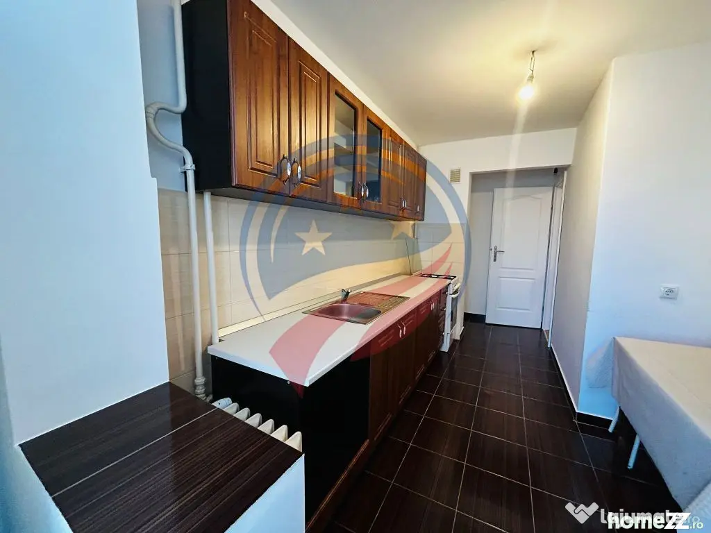 Apartament 4 camere de închiriat – Strada Caracal, Cra...