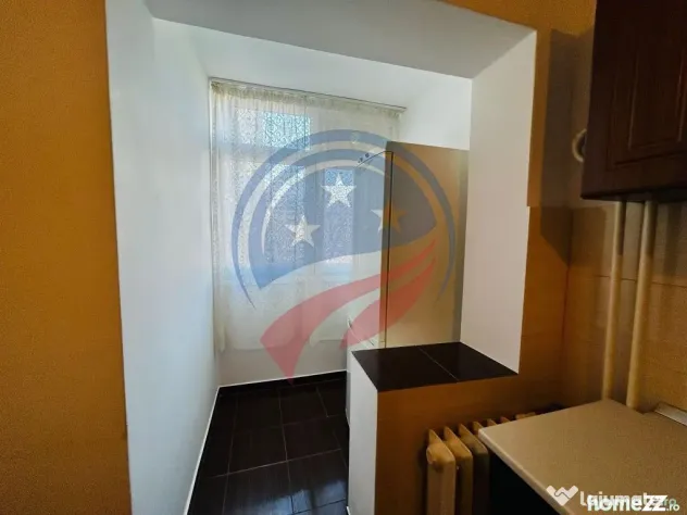 Apartament 4 camere de închiriat – Strada Caracal, Cra...