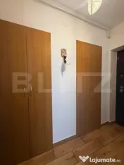 Apartament 3 camere, etaj intermediar, lift, boxa, aproape d 