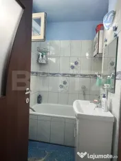 Apartament 3 camere, etaj intermediar, lift, boxa, aproape d 