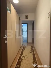 Apartament 3 camere, etaj intermediar, lift, boxa, aproape d 