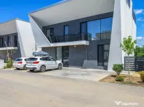 Vila exclusivista I Voluntari