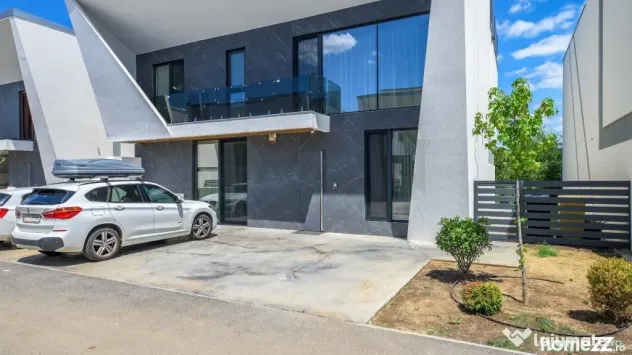 Vila exclusivista I Voluntari