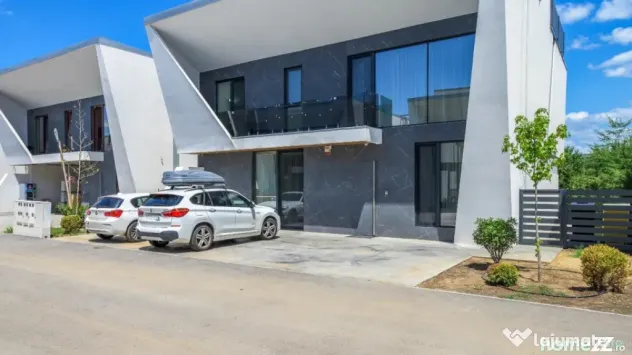 Vila exclusivista I Voluntari