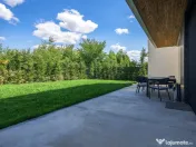 Vila exclusivista I Voluntari