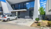 Vila exclusivista I Voluntari 