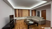 Ion Mihalache l Vila l 370 mp l 5 camere