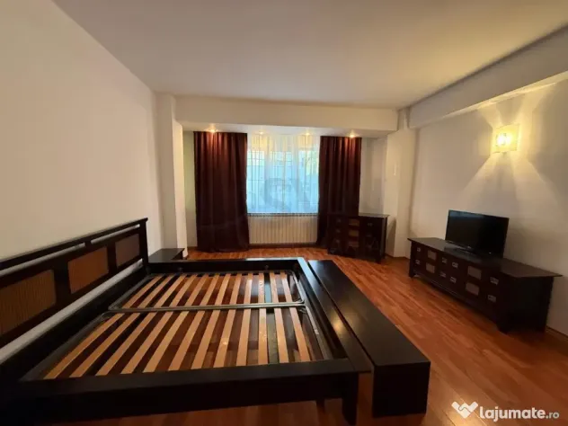 Ion Mihalache l Vila l 370 mp l 5 camere