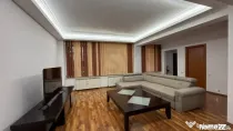 Ion Mihalache l Vila l 370 mp l 5 camere