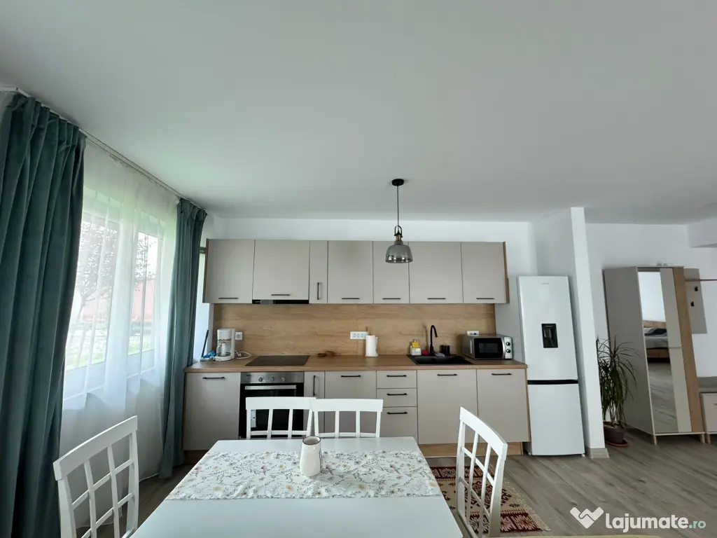 Apartament 2 camere Tractoru - Coresi regim hotelier