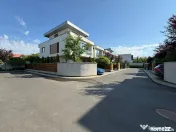 Vile Finalizate Exclusiviste Langa Lac l Complex Rezidential