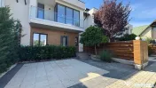Vile Finalizate Exclusiviste Langa Lac l Complex Rezidential 
