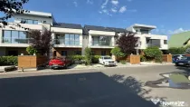 Vile Finalizate Exclusiviste Langa Lac l Complex Rezidential