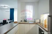 Apartament modern cu 3 camere și loc de parcare în ansa... 