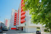 Apartament modern cu 3 camere și loc de parcare în ansa... 