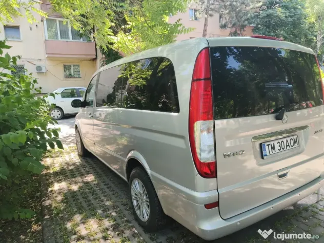 Vând Mercedes Viano