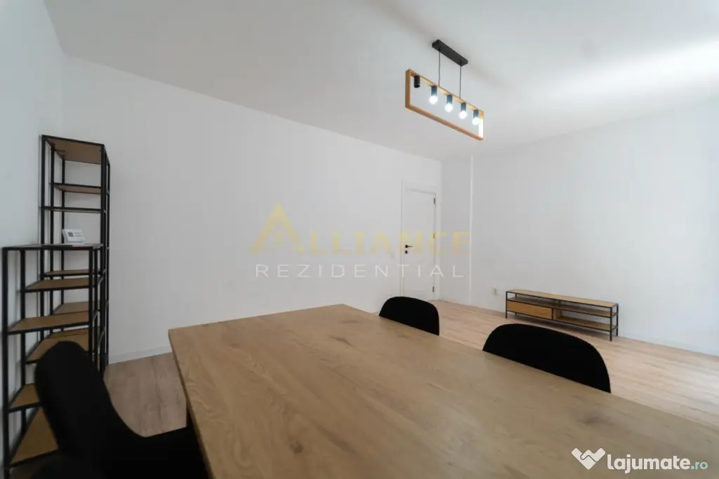 Metrou Berceni Apartament 2 camere curte 200 mp