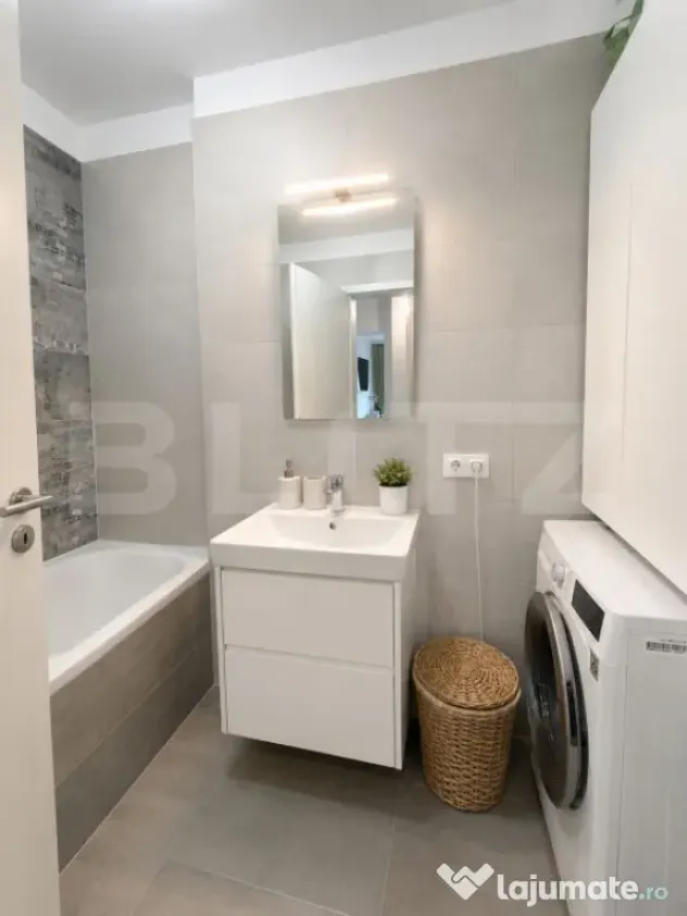 Studio premium cu balcon, loc de parcare si boxa – Kasper