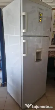 Frigider Beko in doua usi, Model DEN 477MWD, Volum 477litri 