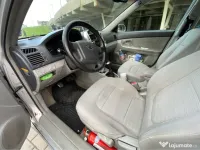 Autoturism kia cerato