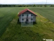 Casa 5 camere la gri, teren 1435 mp - zona Halchiu/Codlea