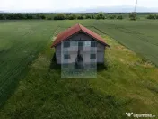 Casa 5 camere la gri, teren 1435 mp - zona Halchiu/Codlea 