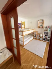 Apartament 4 camere, semidecomandat - zona Tractorul 