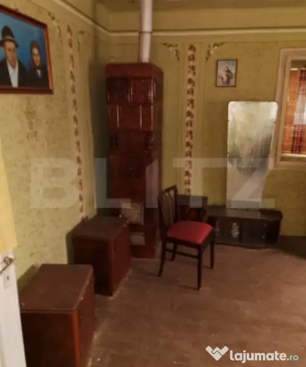 Casă cu 3 camere și un teren de 3000 mp