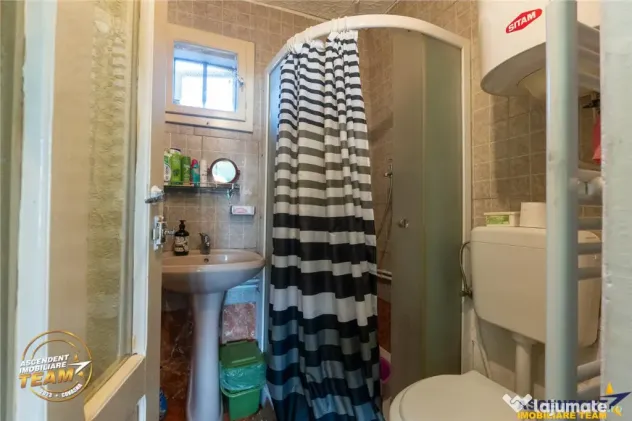 FILM! Casa cu sura, pivnita, balta cu pesti, 2.280 mp teren