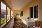 FILM! Casa cu sura, pivnita, balta cu pesti, 2.280 mp teren 