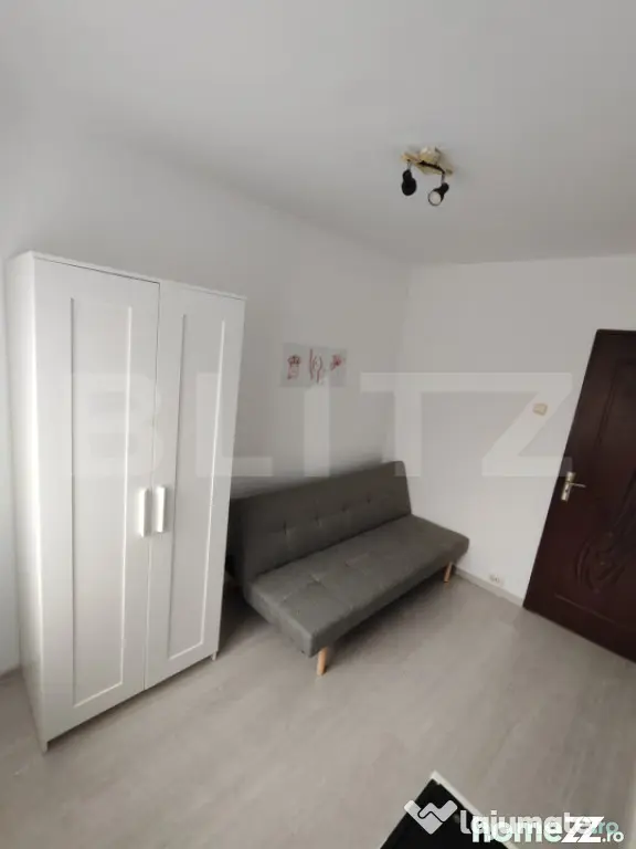 Apartament 3 camere, 40mp, zona Sagului