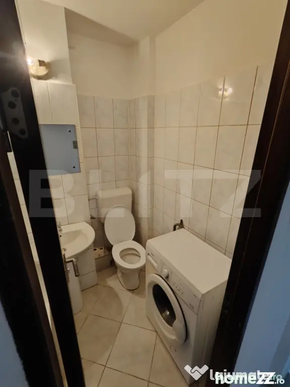 Apartament 3 camere, 40mp, zona Sagului