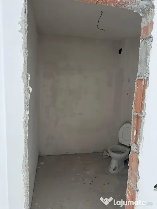 Proprietar Vand Apartament 3 camere central
