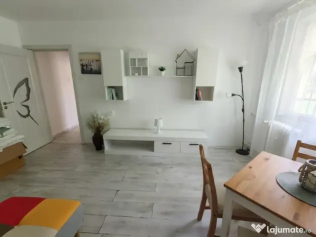 Apartament de vânzare, în zona Casa de Cultură, Constanț