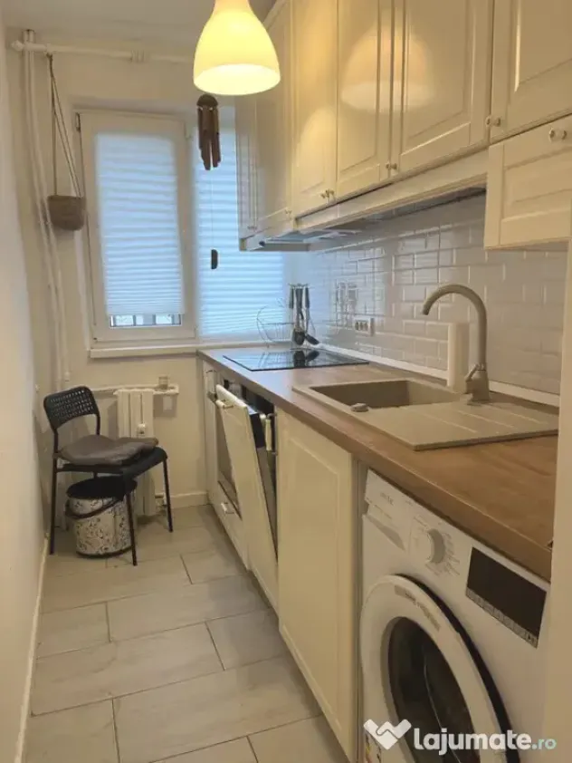 Apartament de vânzare, în zona Casa de Cultură, Constanț