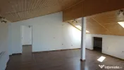 Inchiriez apartament in Vila in Deva, zona ultracentrala, curte comuna 