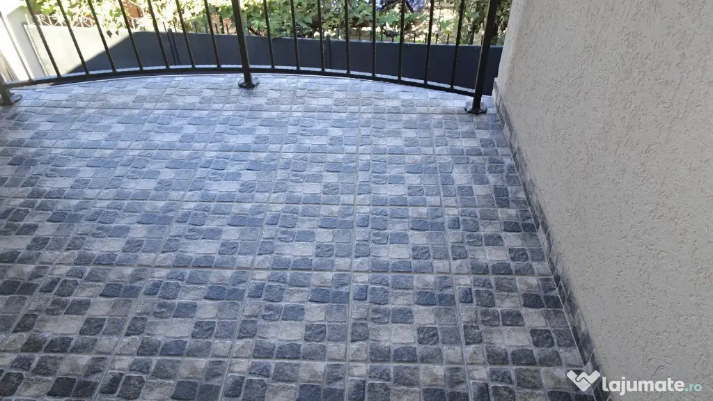 Inchiriez apartament in Vila in Deva, zona ultracentrala, curte comuna