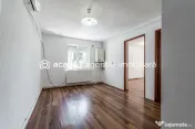 Un cămin practic pentru o familie la început de drum 