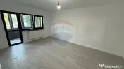 Apartament cu 3 camere B.dul Bucuresti 