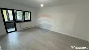 Apartament cu 3 camere B.dul Bucuresti 