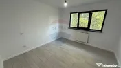 Apartament cu 3 camere B.dul Bucuresti 
